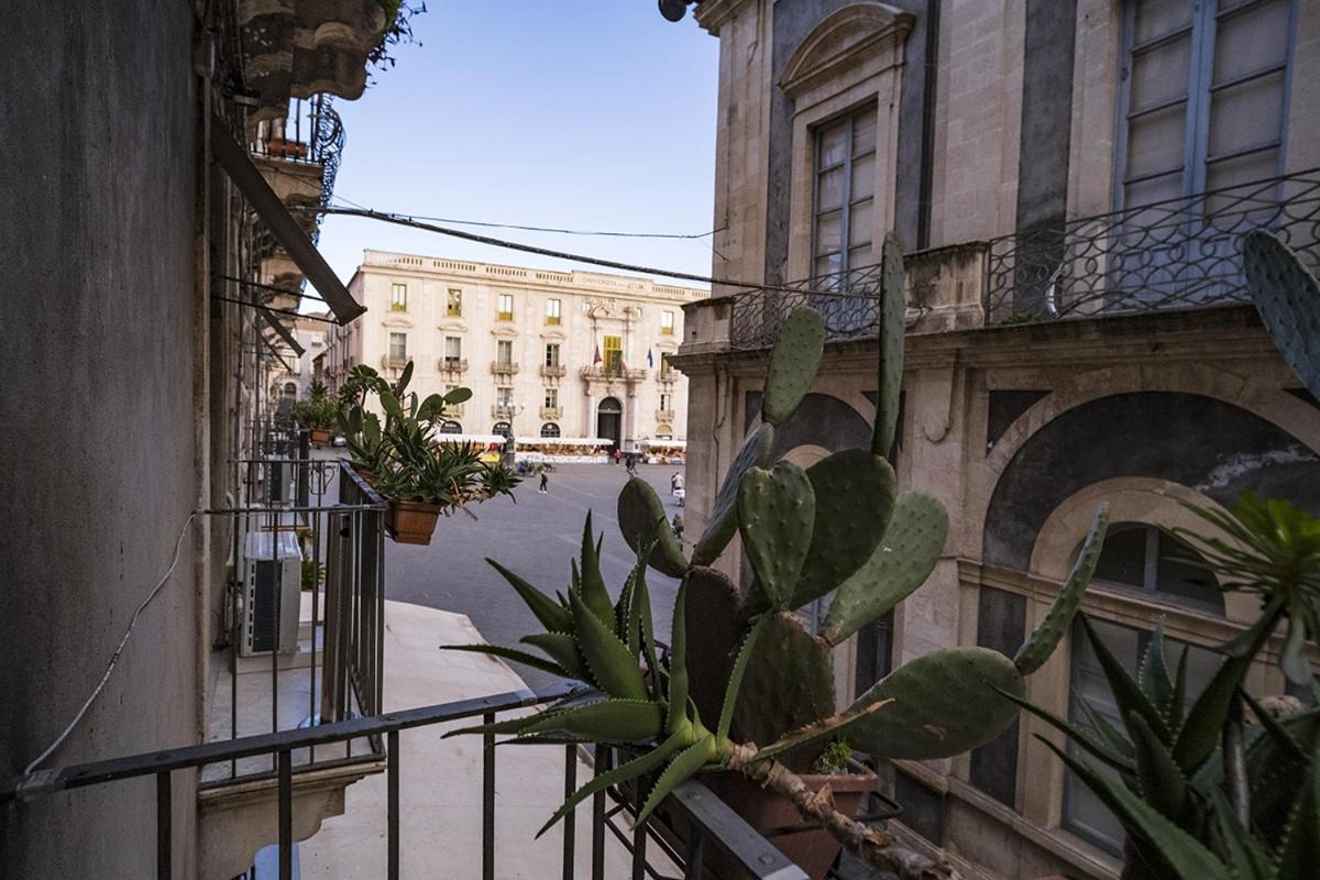 Charme Catania Central Suites Zewnętrze zdjęcie