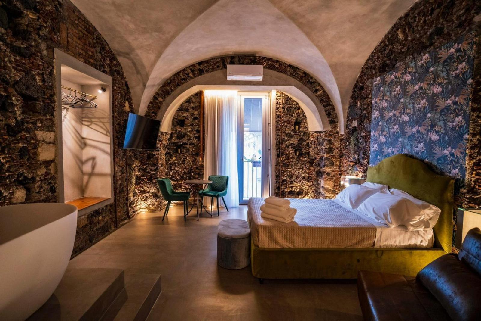 Charme Catania Central Suites Zewnętrze zdjęcie